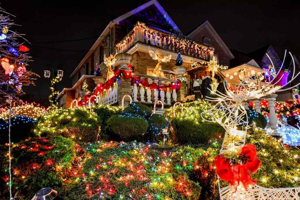 Dyker Heights winter